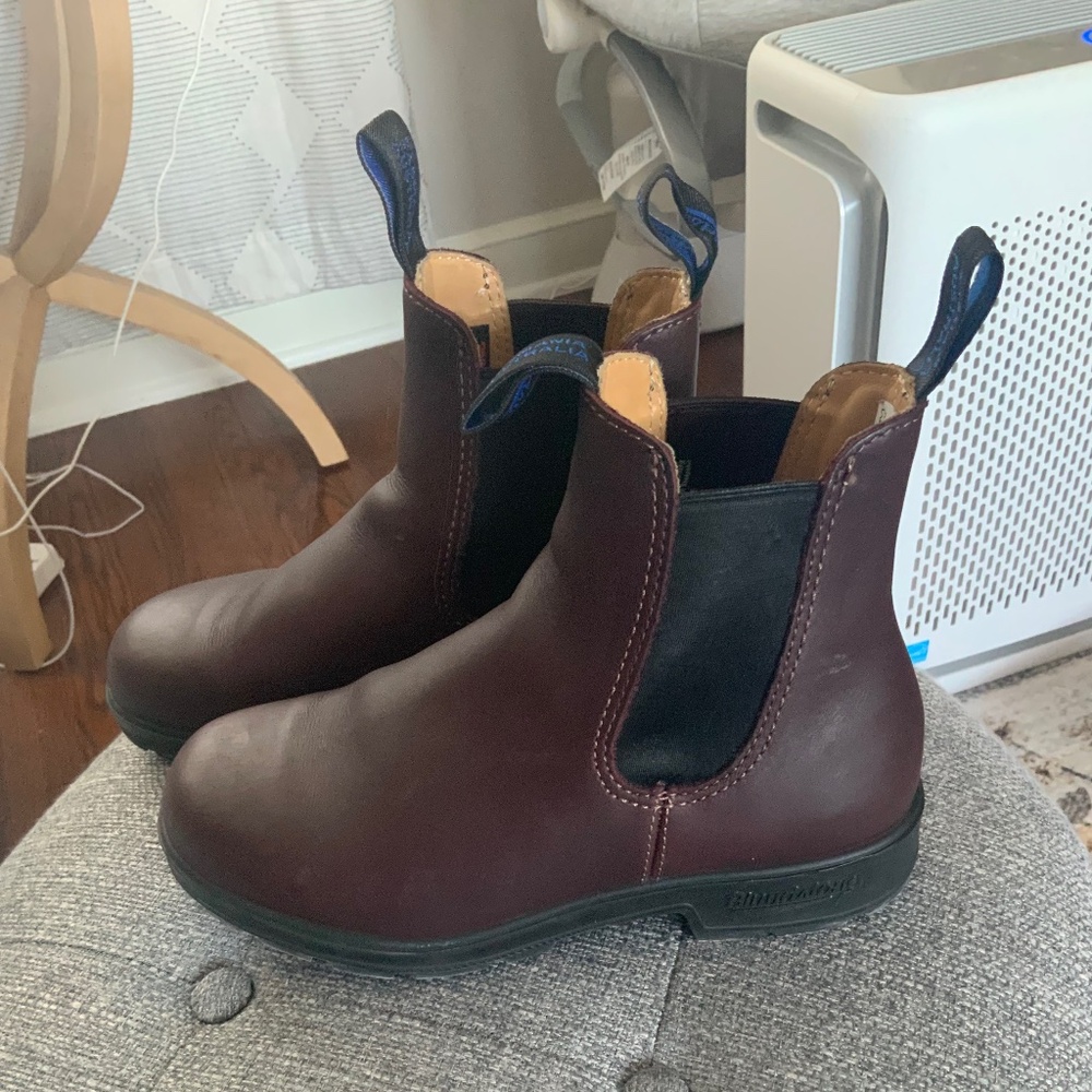 Blundstones women’s size 5 insulated Sherpa footbed maroon/auburn
